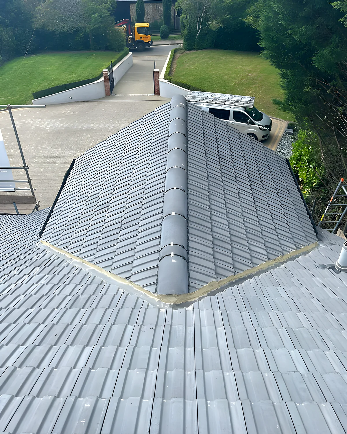 Period house with a red clay tiled roof, the kind of roof a survey looks over